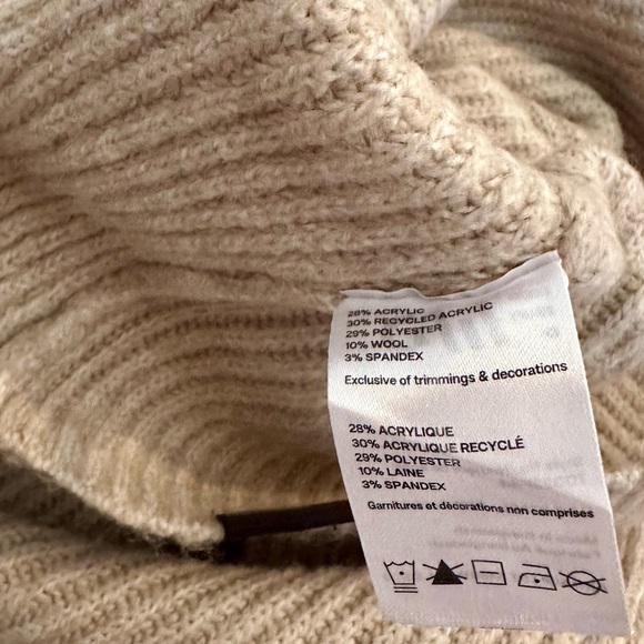 FWD | Friday Beige Ribbed Turtleneck Sweater Size Medium / Large - Picture 7 of 7